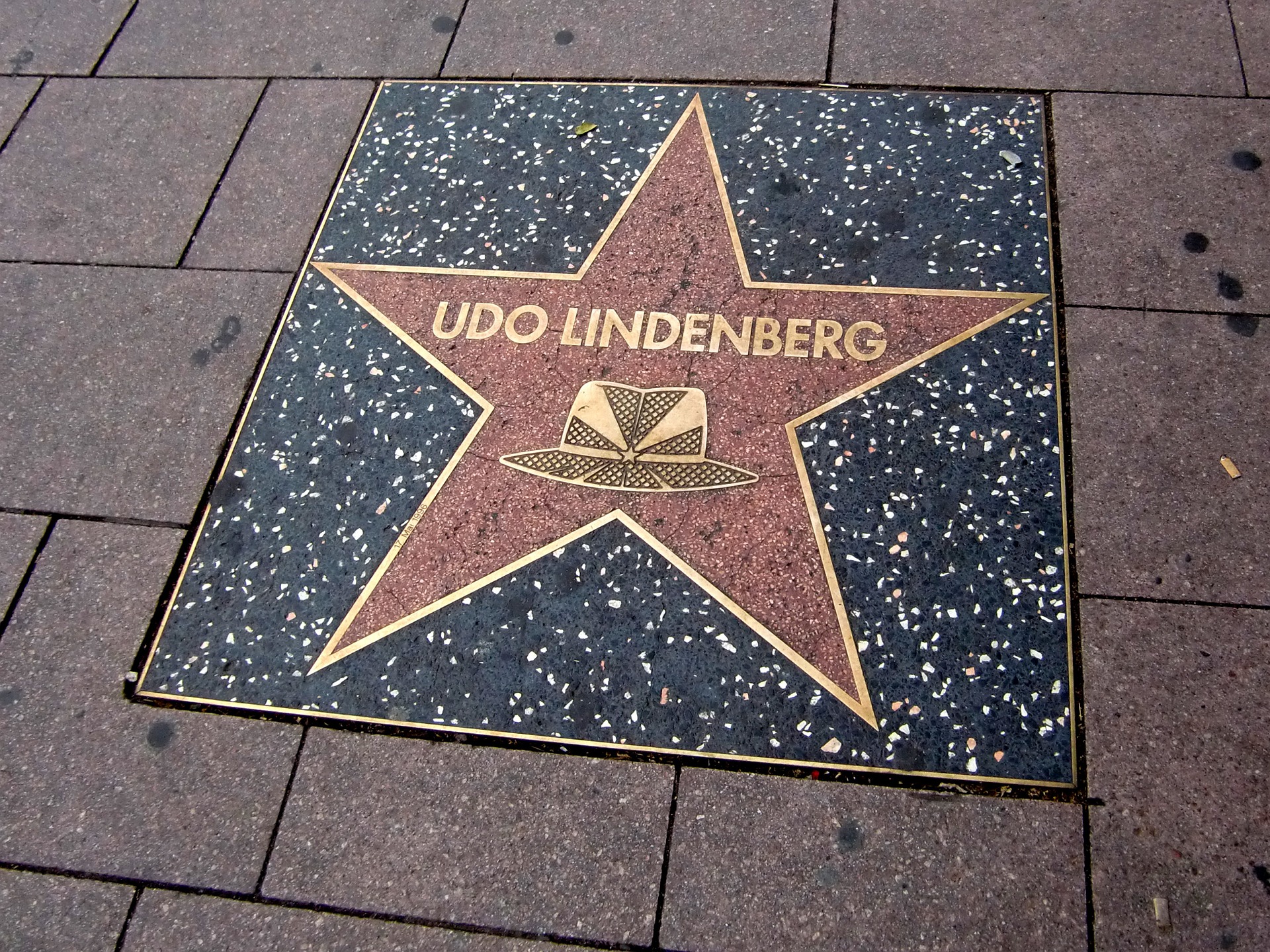Hollywood walk of fame with words Udo Lindberg