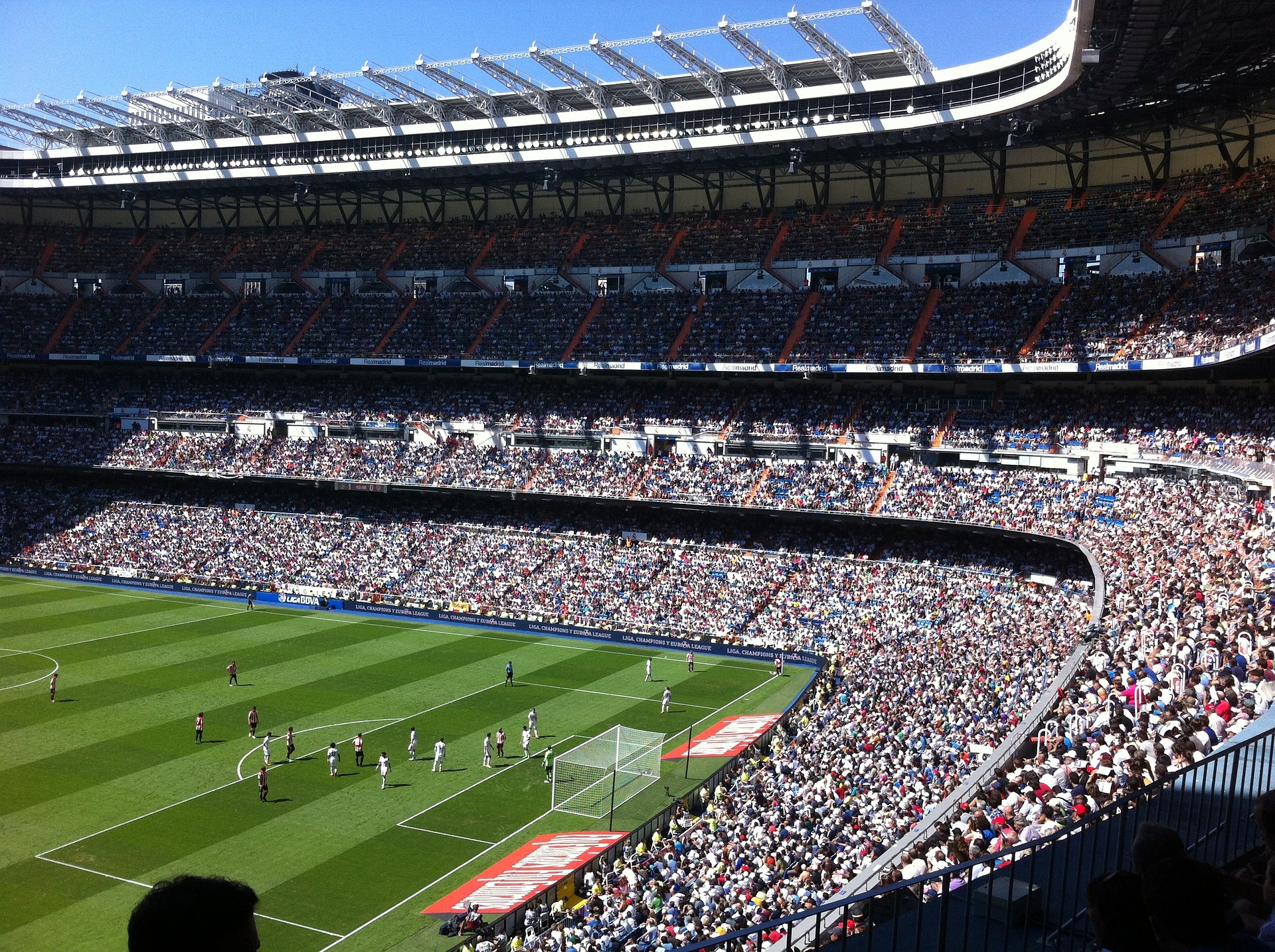 How To Win Big On Football Bets - The Insider's Guide To Football Betting