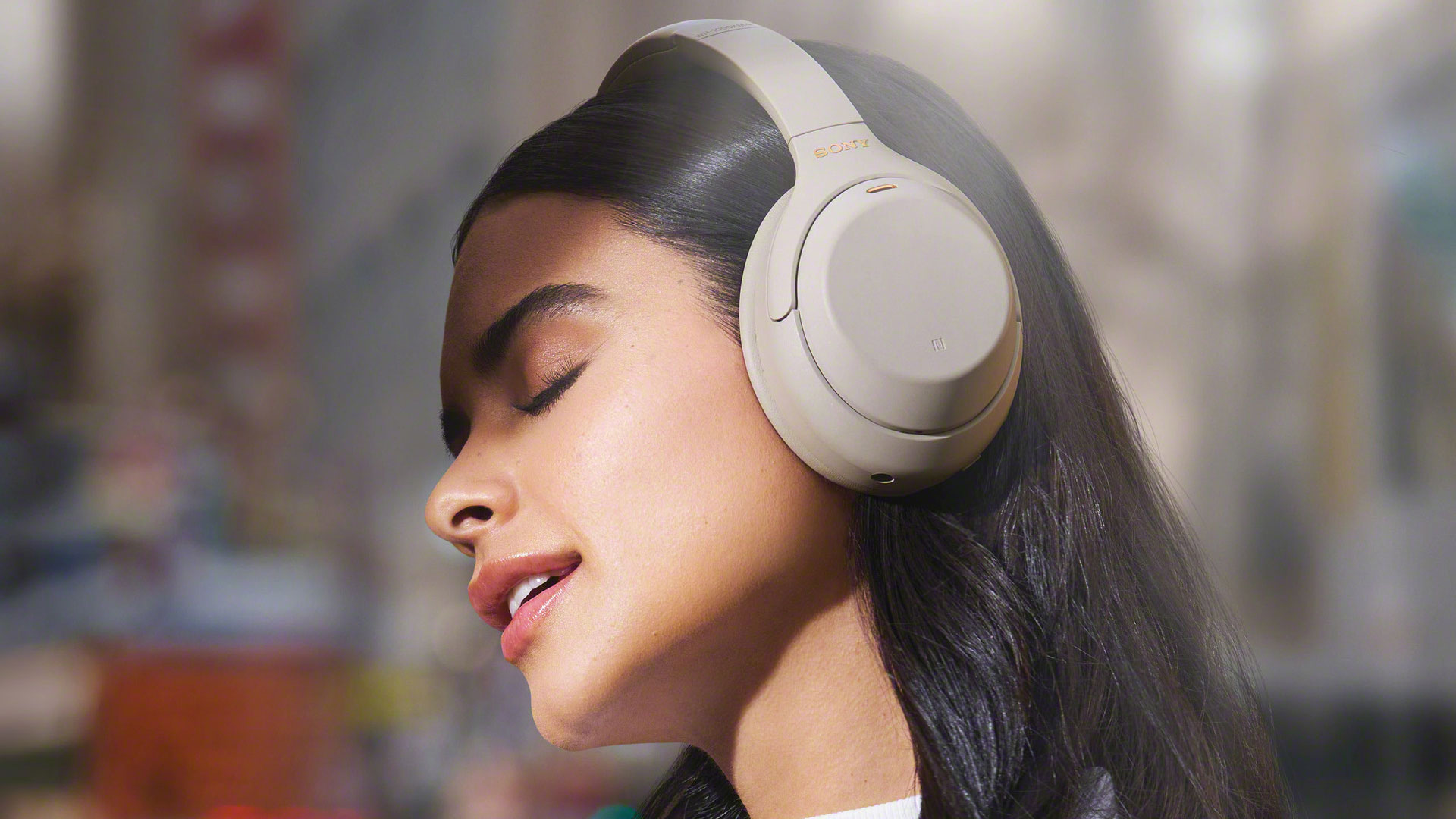 Over The Ear Headphones For Small Heads - Finding The Perfect Fit