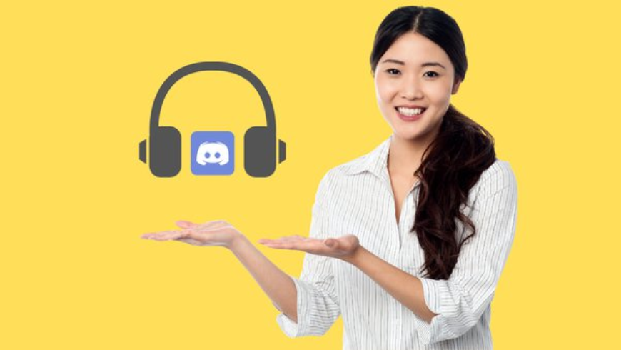 A girl pointing at headphone and Discord icon